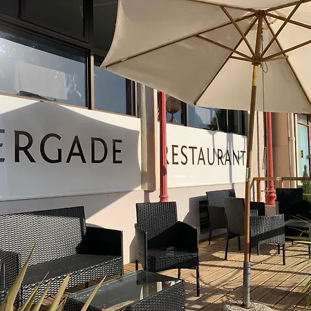 Aubergade فندق باربوتان ليه ثيرميس