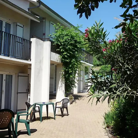 فندق Aubergade 2*